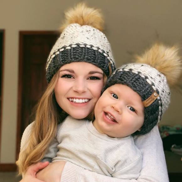 Meet your Posher, Micayla - Picture 1 of 1